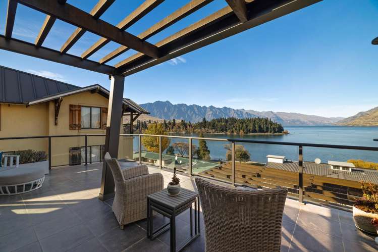 901/34 Lake Esplanade Queenstown_19