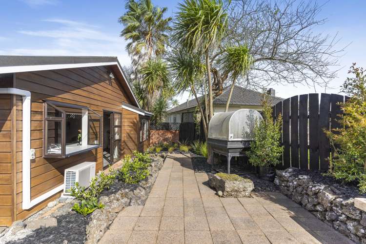 12a Alberton Avenue Mount Albert_10