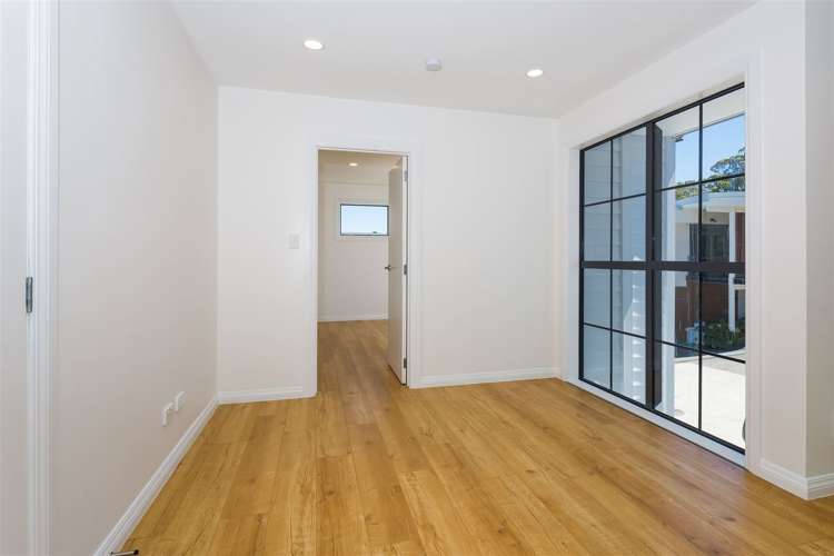 320b East Coast Road Sunnynook_13