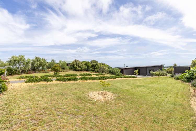 7 Quail Way Waitarere_33