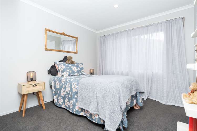 26 Kawariki Drive Baverstock_17