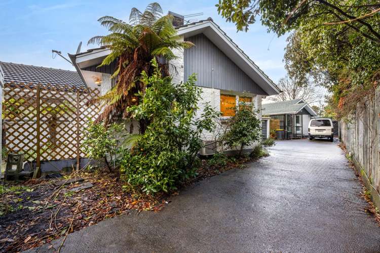 3/42 Office Road Merivale_11