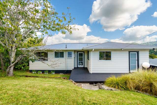Charming Family Haven with Bush Views