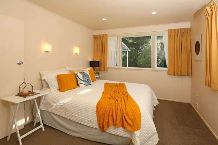 212 Glengarry Road Glen Eden_11