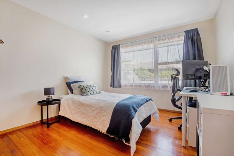 2/28 Aikmans Road Merivale_7