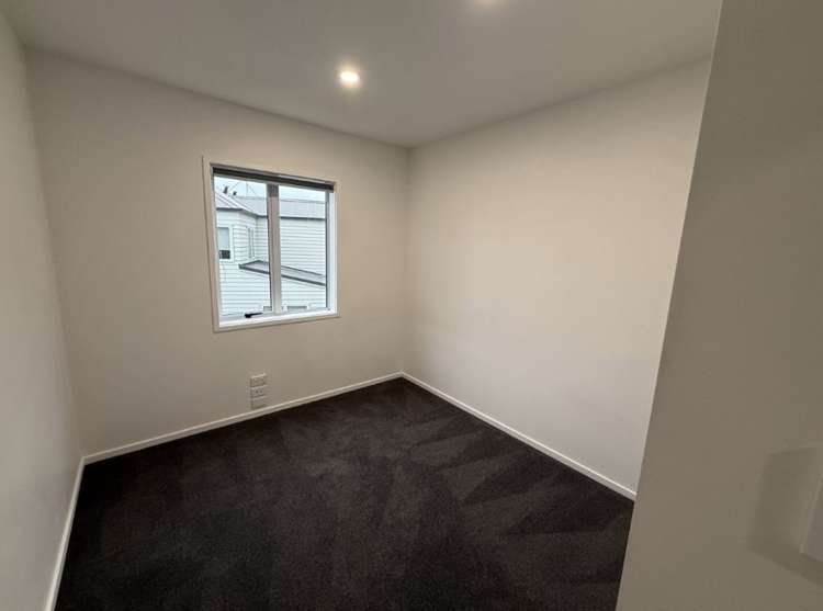 14/30 John Jennings Drive 10862_6