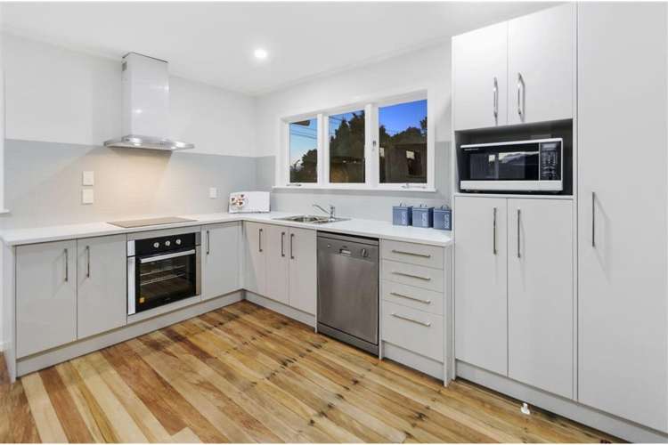 128 Gloucester Road Manurewa_4