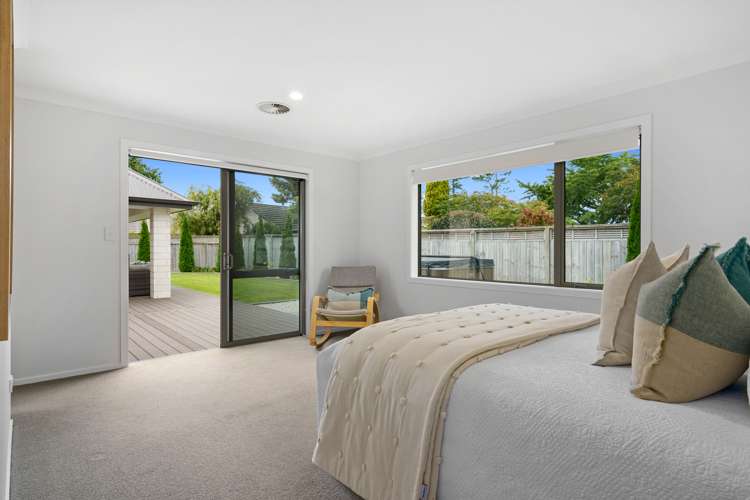 17 Henry Bell Close Leamington_12