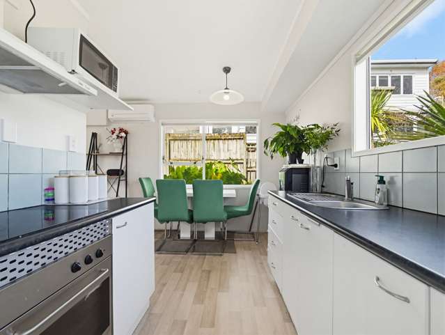 2/15A McIntyre Road Mangere Bridge_4