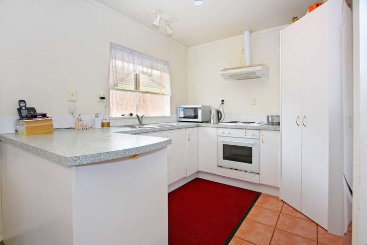 26 Manston Road Mangere_5