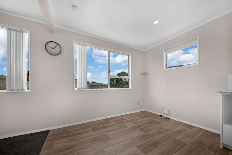 20 Frobisher Way Clendon Park_5