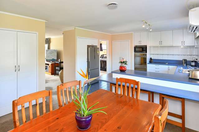 5 Prestwick Place Wattle Downs_3