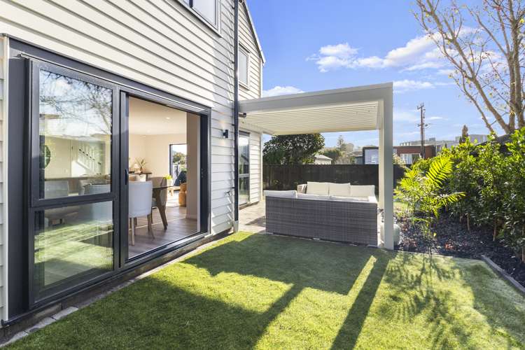 1/22 Clonbern Road Remuera_22