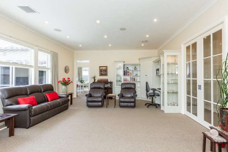 21 Hunter Drive Awatoto_10