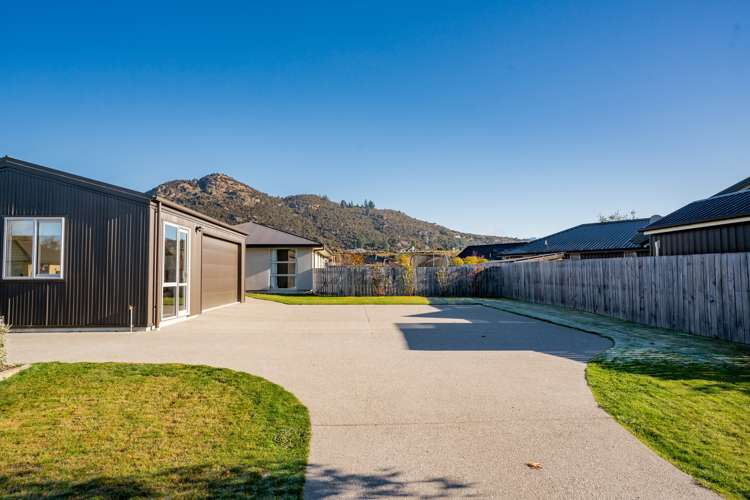 14 Finch Street Albert Town_19