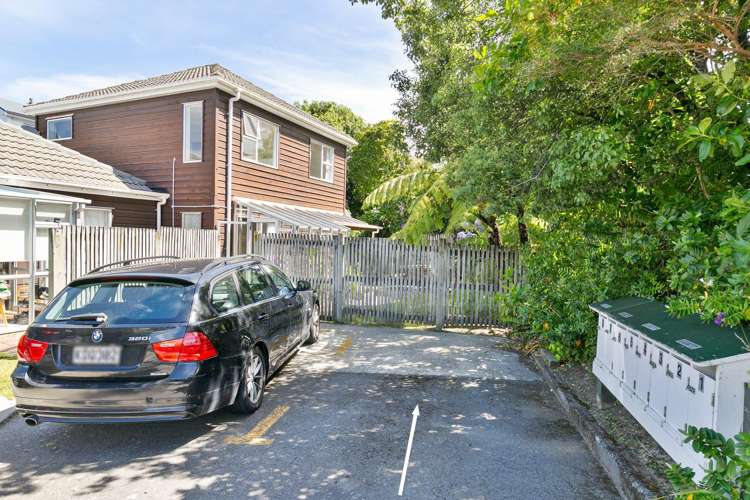 8/35 Ganges Road Khandallah_13