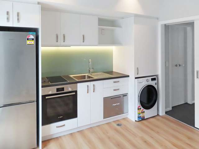 B/42 Dudley Street 10609_1