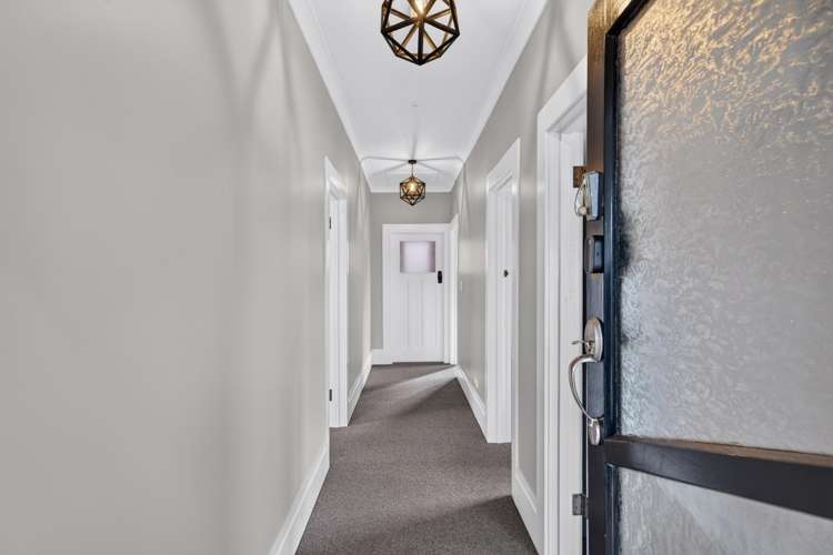 203 Carlyle Street Napier South_3