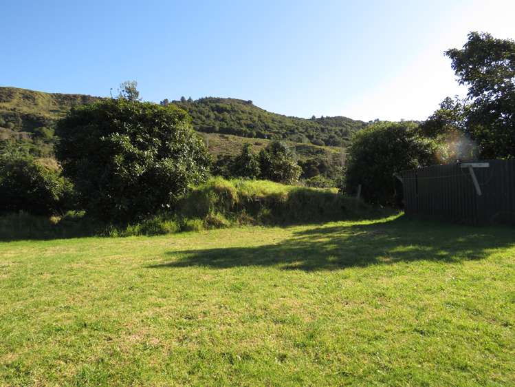 11 Blakes Approach Mahia_3