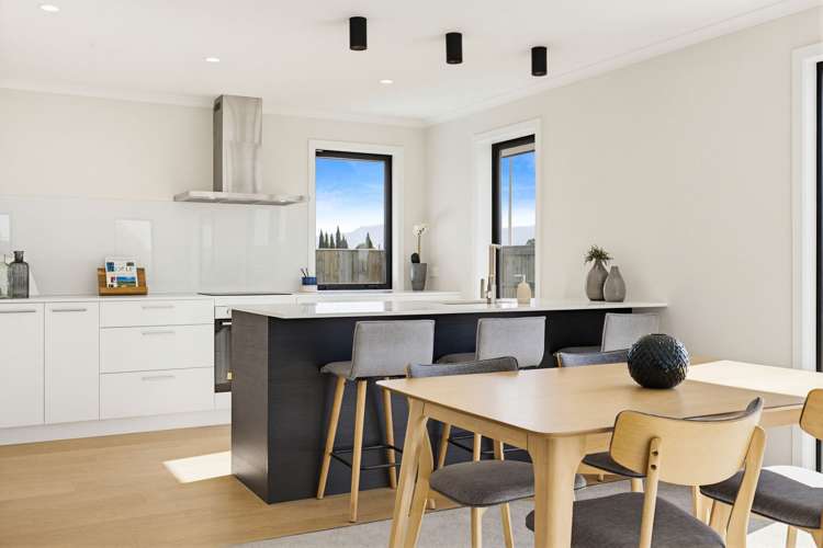 31 Whitehall Drive Springlands_9