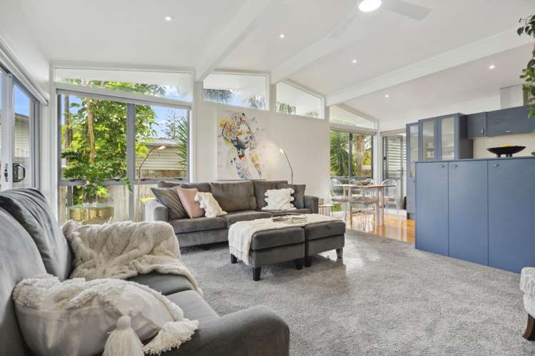 90 Crawford Avenue Mangere Bridge_10