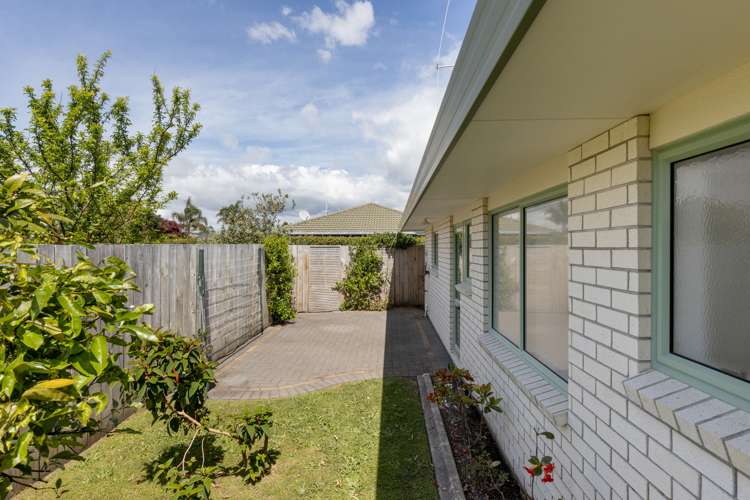 160 Pacific View Road Papamoa_19