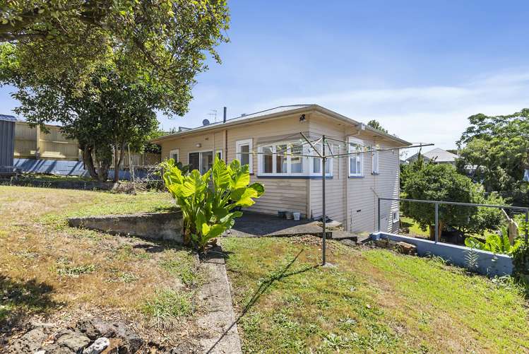 18 Leslie Avenue Sandringham_12