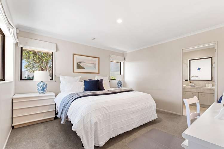 236 Alec Craig Way Gulf Harbour_15