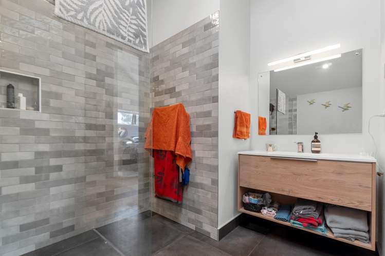 24 Edgars Road Westmere_16