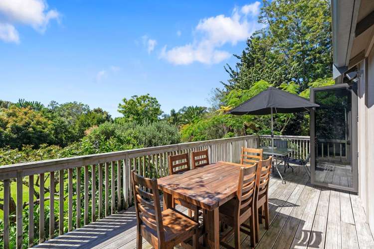 25 Gunbar Drive Welcome Bay_36