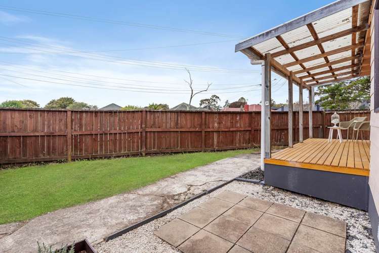 5a Margate Road Blockhouse Bay_11