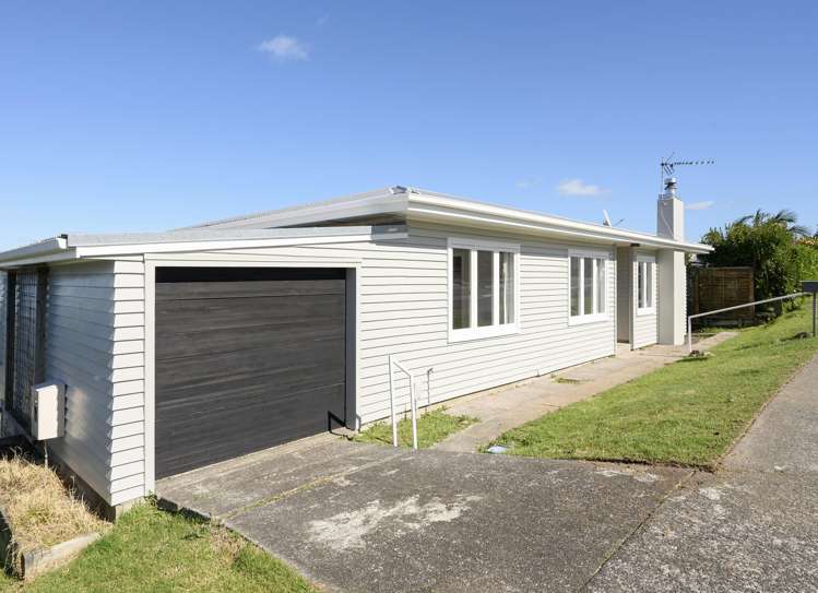 128 Levers Road Matua_15