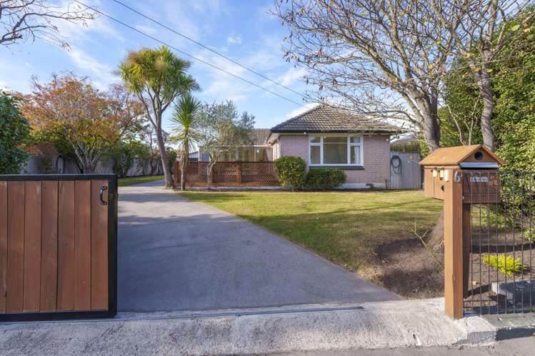 6 Bourne Crescent_0