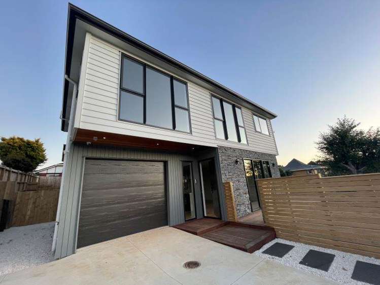 29 Galloway Crescent Farm Cove_6
