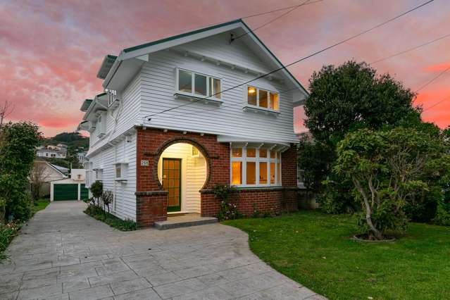 255 The Parade Island Bay_1