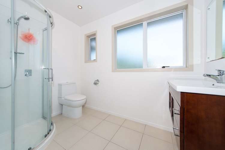 526 West Coast Road Oratia_17