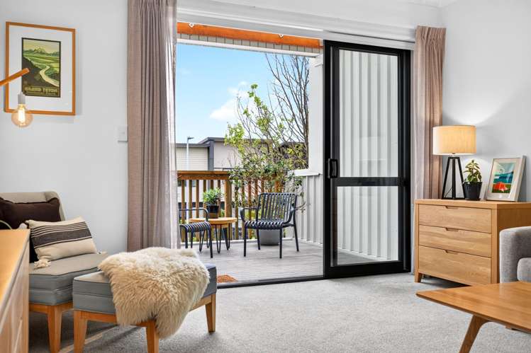 2 Torea Tai Road Hobsonville_7