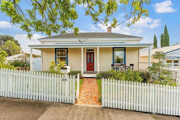 Meadowbank is a popular suburb for buyers who can't afford neighbouring Remuera. Photo / Fiona Goodall