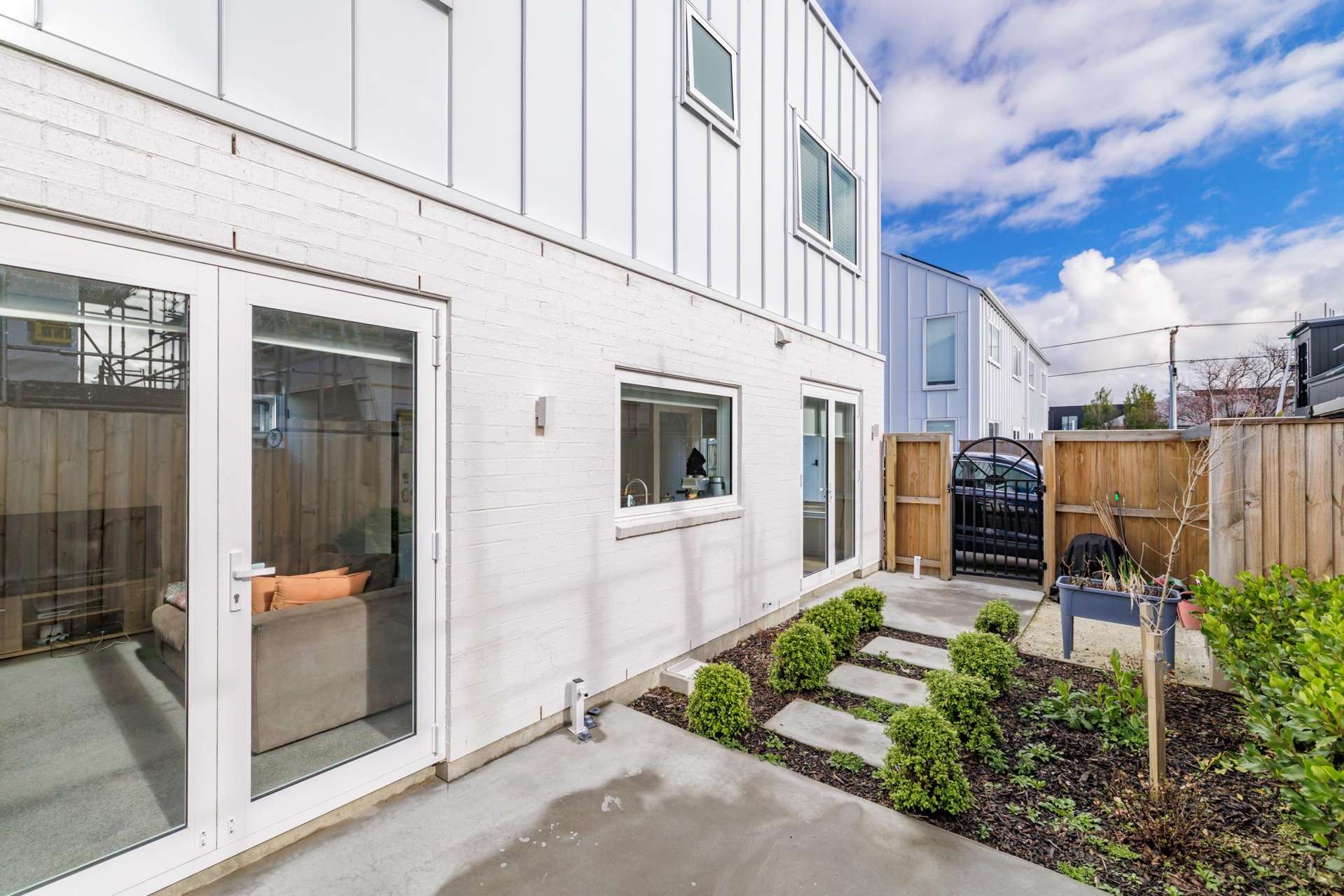 3/150 Hills Road Edgeware_0