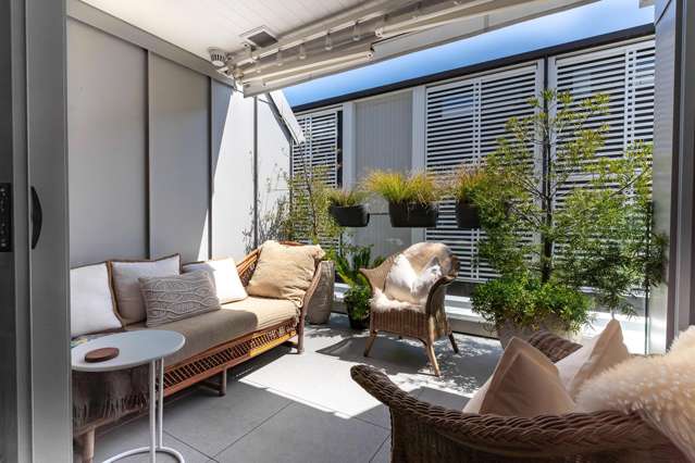 2/19 Victoria Road Mt Maunganui_1