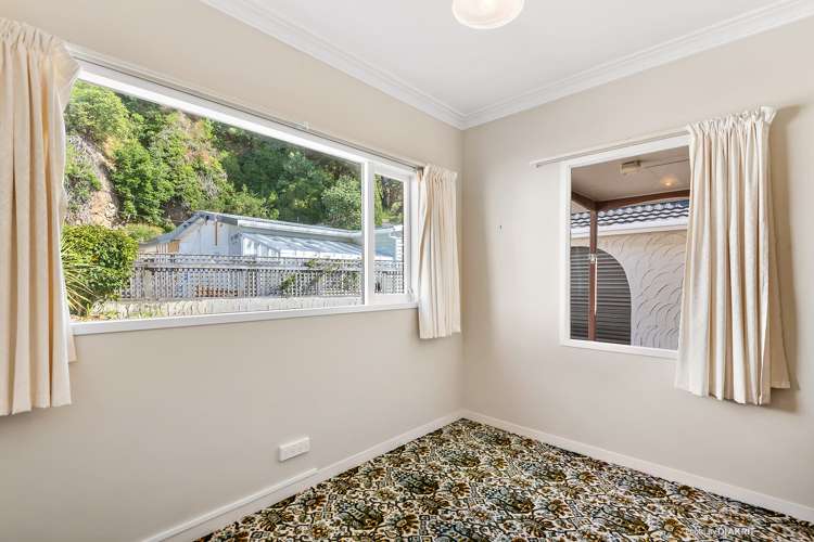 85a Marine Parade Seatoun_12