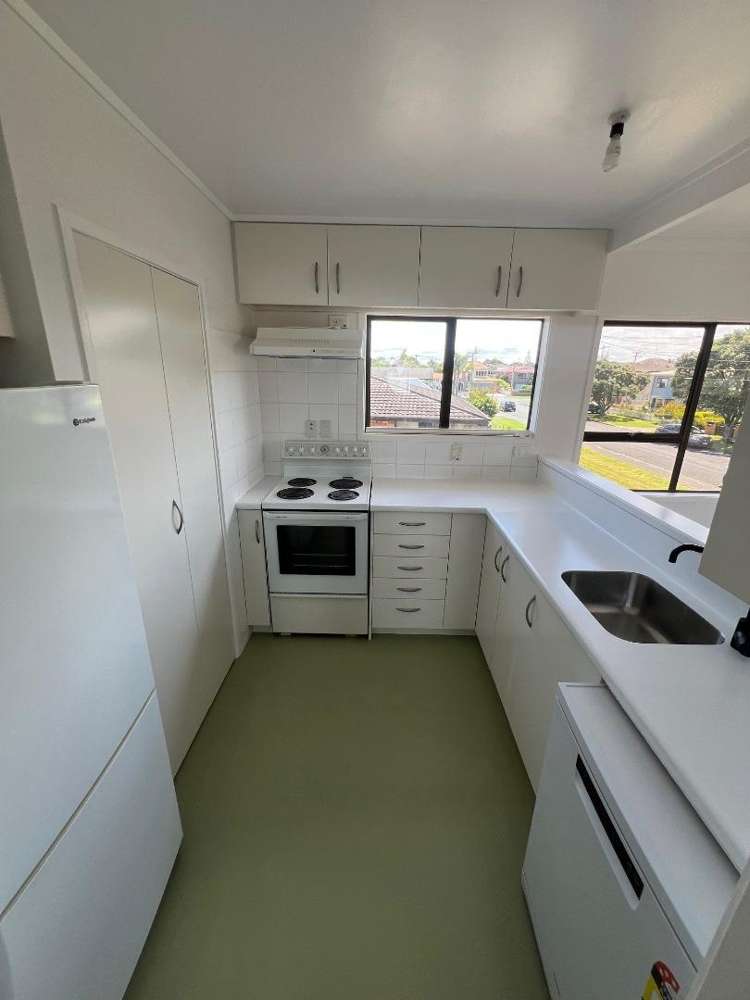 2 Empire Road Orewa_19