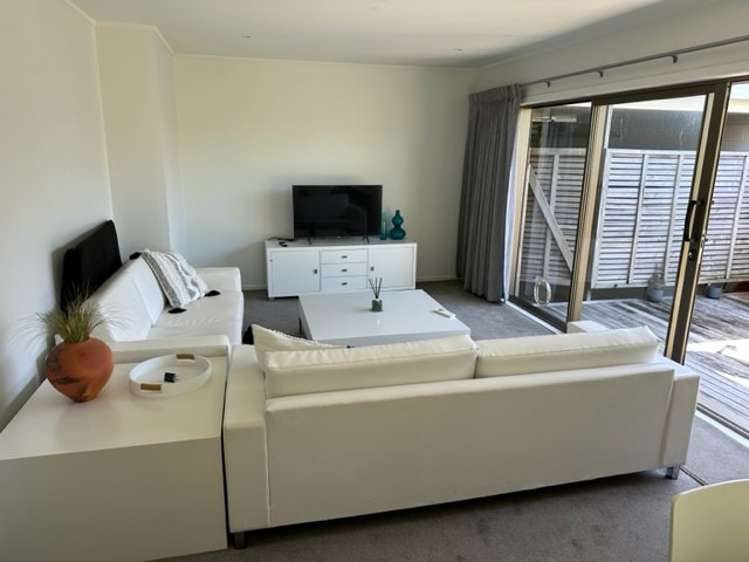 1/51 Prospect Terrace Milford_3