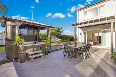 39 Pickaberry Avenue_1