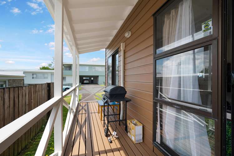 4134 Great North Road Glendene_23