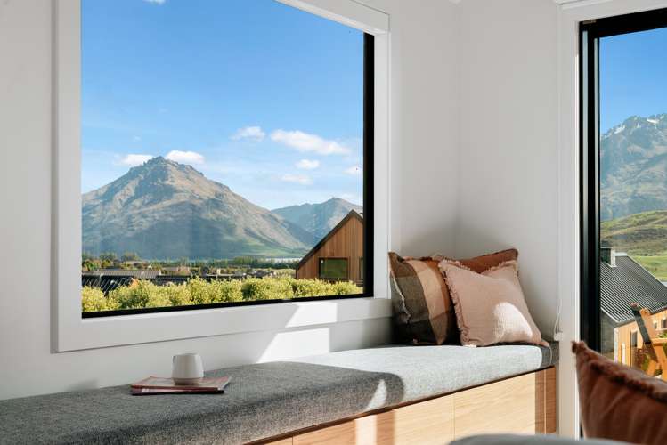 19 Falconer Rise Jacks Point_19