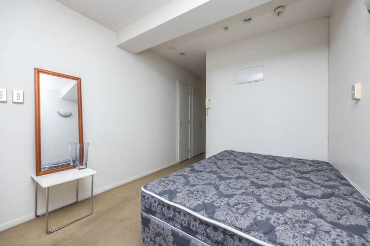 707/17 Vogel Lane Auckland Central_8