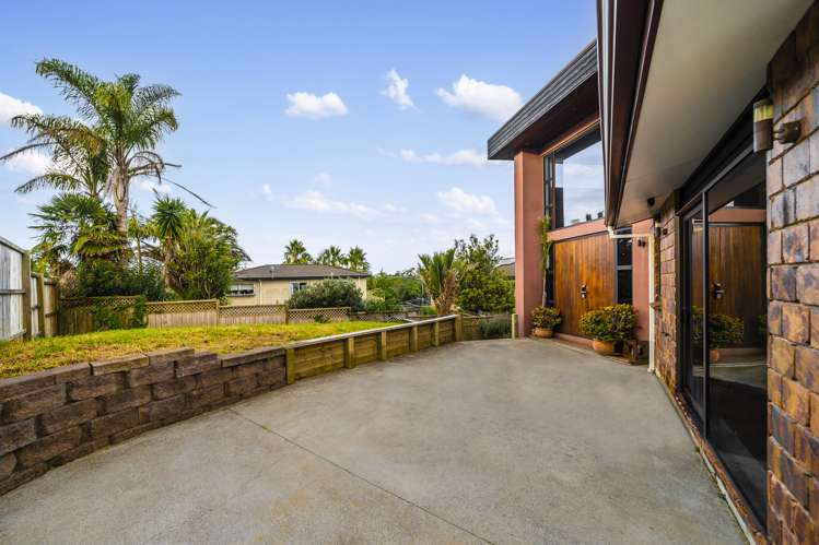 4 Gordon Stanley Drive Massey_14