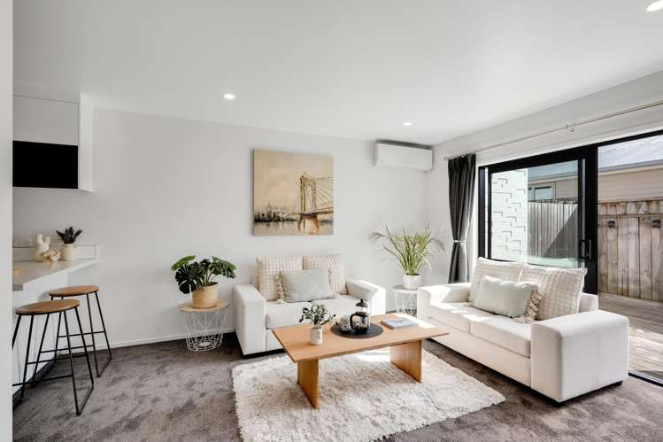 2/34 Blackburn Street_2