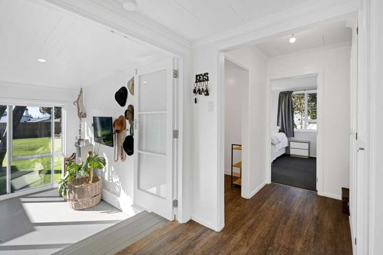 2 Orlando Street Stratford_13